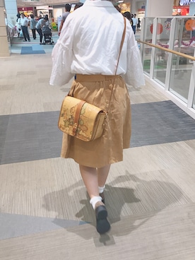 「PRIMA CLASSE（プリマクラッセ）のアイテム」を使った、ことはさん（レディース・162cm）の秋コーディネート