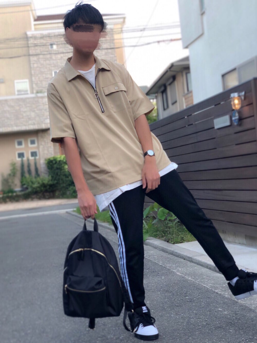 「大人カジュアル、いいね、save、フォローお願いします🤑、きれいめカジュアル、シャツスタイル、おしゃれさんと繋がりたい、ベージュ、モノトーン」｜「DOOPZの【ZOZO限定】DOOPZ リングジップポケットTシャツ（Tシャツ/カットソー、ベージュ系）」を使った、SHUさん（メンズ・183cm）の夏コーディネートの1枚目の写真