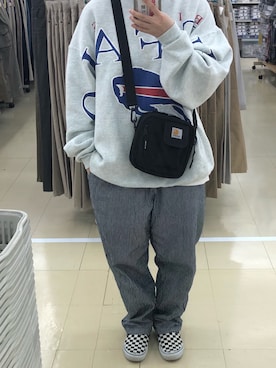 「carhartt」｜「アイテム（スリッポン）」を使った、め。さん（レディース・149cm）の春コーディネート
