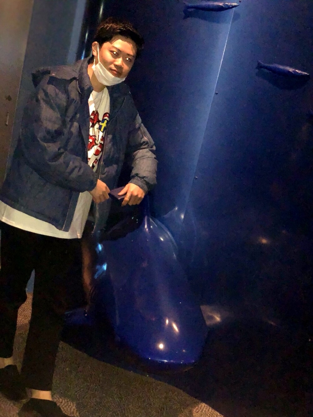 「春、目が光ってる、ローリングストーンズ、ビッグT」｜「目が光ってるのアイテム（その他、ブラック系）」を使った、kさん（メンズ・177cm）の春コーディネートの1枚目の写真