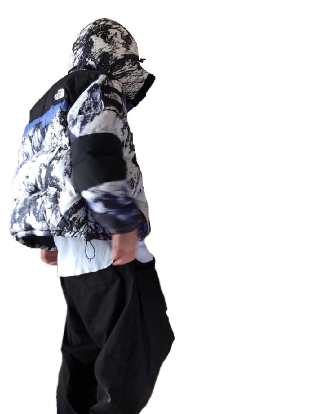 「ゆるコーデ、オーバーサイズ、冬コーデ、supreme、サルエルパンツ、glamb、冬、バルトロ、シュプリーム、シュプノース」｜「Supreme のSupreme®/The North Face® Mountain Baltoro Jacket（ダウンジャケット/コート、その他）」を使った、taketickさん（メンズ・172cm）の冬コーディネートの1枚目の写真