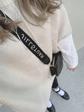 「JILL STUART（ジルスチュアート）のアイテム（ショルダーバッグ、ブラック系）」を使った、Runaさん（レディース）の秋コーディネート