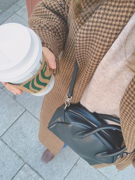 「TODAYFUL（トゥデイフル）のオーバーチェックコート(Over Check Coat)（チェスターコート、ブラウン系）」を使った、Runaさん（レディース）の冬コーディネート