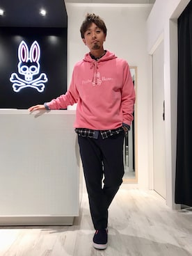 「アイテム（パーカー）」を使った、yosukeさん（メンズ・170cm・30代）の秋コーディネート