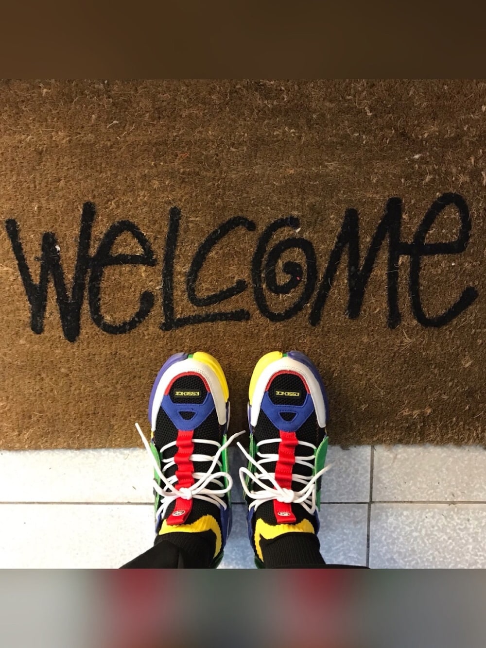 「stussy、Li-ning、shoes、supreme」｜「Li-Ningのアイテム（スニーカー、その他）」を使った、Moët さん（レディース・166cm）の冬コーディネートの1枚目の写真