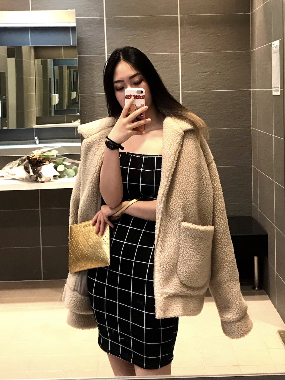 「CASIO、shein、EDEN xxx、MICHAEL KORS、lady、PARTY」｜「MICHAEL KORSのアイテム（バッグ、ゴールド系）」を使った、Moët さん（レディース・166cm）の春コーディネートの1枚目の写真
