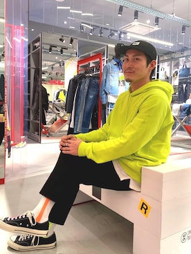 「黒パンツ」｜1tk111さん（メンズ・178cm）の春コーディネート