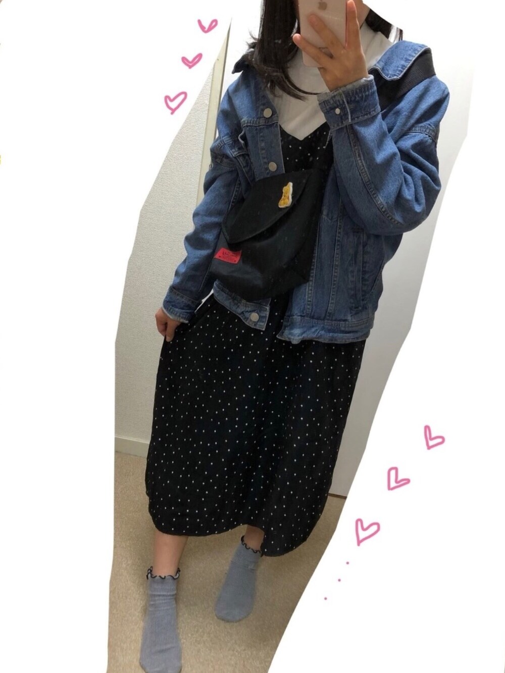 「低身長コーデ、ＧＷ、ワンピース、旅行、ワンピースだいすき、ラクチンコーデ」｜「3coinsのアイテム（ボディバッグ/ウエストポーチ、ブラック系）」を使った、ゆいさん（レディース・149cm）の春コーディネートの1枚目の写真