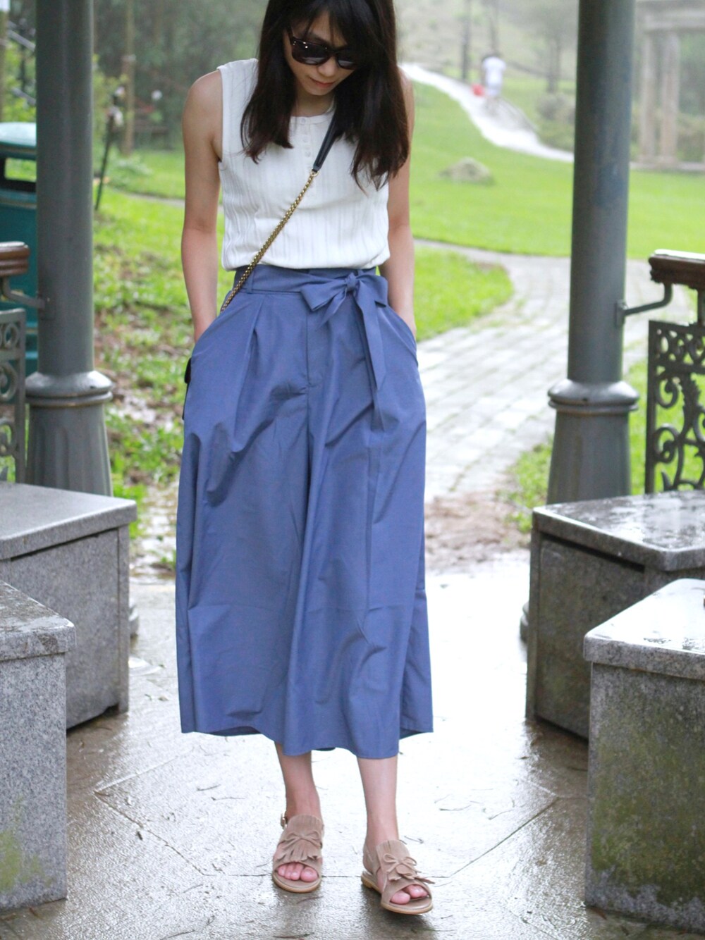 「girl、summer」｜「COACHのアイテム（サングラス、ブラック系）」を使った、Back To Basicsさん（レディース・165cm）の秋コーディネートの1枚目の写真