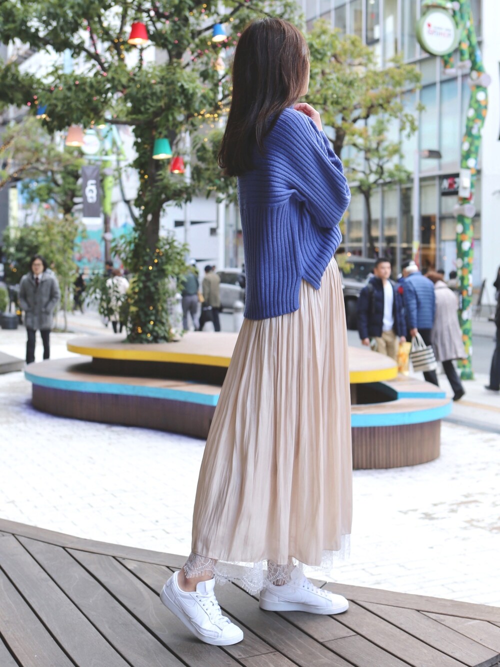 「girl、printdress、90’s」｜「ROPE' PICNICのリブ切り替えプルオーバー（ニット/セーター、パープル系）」を使った、Back To Basicsさん（レディース・165cm）の冬コーディネートの1枚目の写真