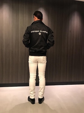 「ホワイトパンツ」｜「アイテム（ナイロンジャケット）」を使った、hyshmt01さん（メンズ・171cm）の秋コーディネート