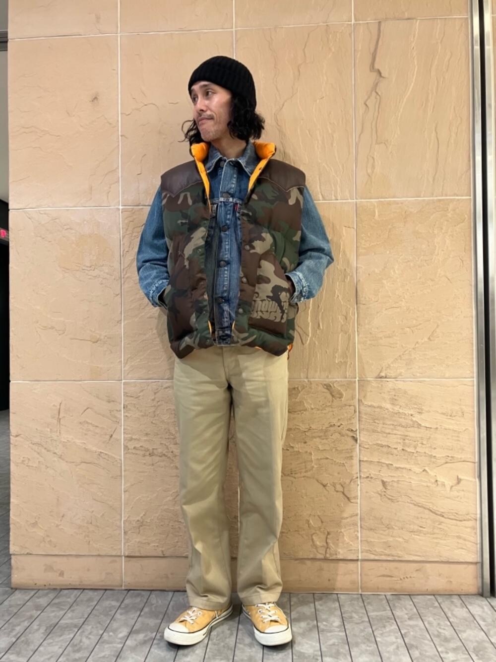 「カジュアル、ヒステリックグラマー、ロッキーマウンテン、hysteric glamour、あめかじ」｜「HYSTERIC GLAMOURのデニムジャケット（デニムジャケット、ブルー系）」を使った、hyshmt01さん（メンズ・171cm）の冬コーディネートの1枚目の写真