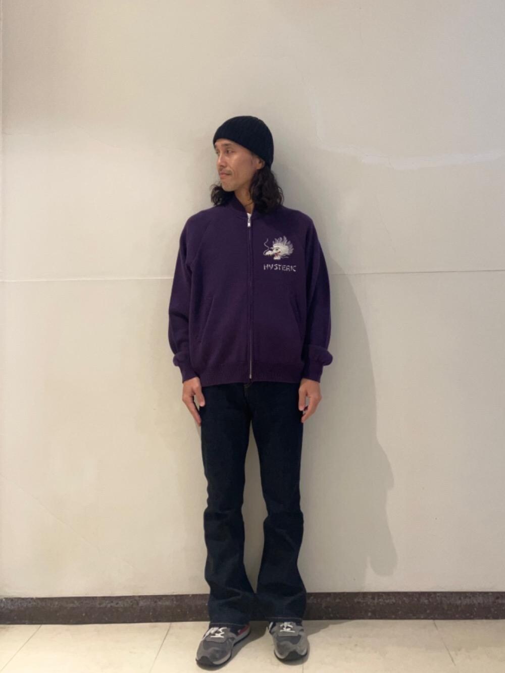 「ヒステリックグラマー、hysteric glamour」｜「HYSTERIC GLAMOURのDRAGON HEAD刺繍 ジャンパー（その他アウター、パープル系）」を使った、hyshmt01さん（メンズ・171cm）の秋コーディネートの1枚目の写真