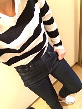 「GU（ジーユー）のアイテム（Tシャツ/カットソー、ホワイト系）」を使った、ぴーさん（レディース・164cm）の春コーディネート