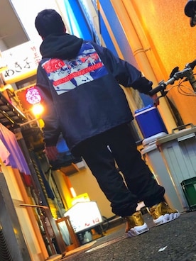 「UNDEFEATED （アンディフィーテッド）のアイテム（カーゴパンツ）」を使った、ヒョンさん（メンズ・173cm）の春コーディネート