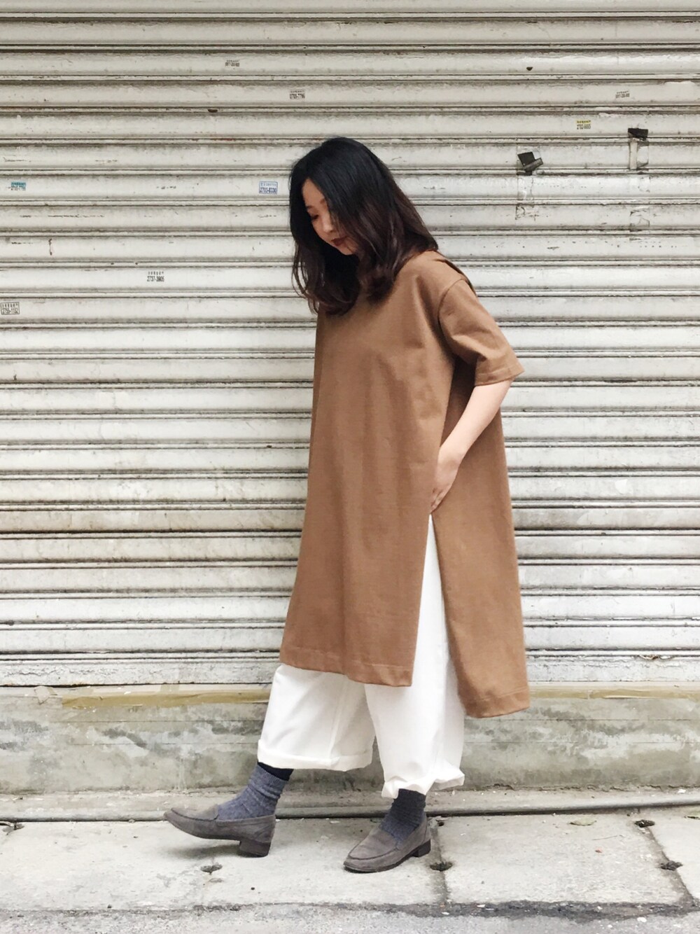 「my basic selectのアイテム（ワンピース/ドレス、ブラウン系）」を使った、許Karen さん（レディース・160cm）の春コーディネートの1枚目の写真