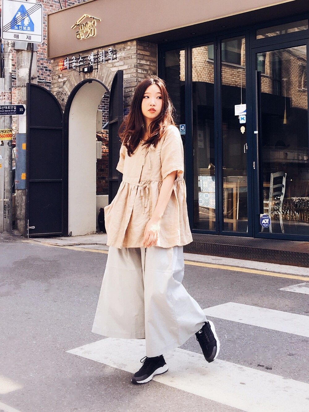 「my basic selectのアイテム（トップス、ピンク系）」を使った、許Karen さん（レディース・160cm）の夏コーディネートの1枚目の写真