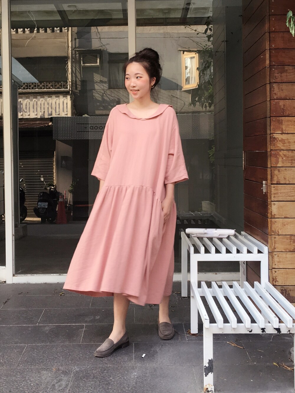 「my basic selectのアイテム（ワンピース/ドレス、ピンク系）」を使った、許Karen さん（レディース・160cm）の夏コーディネートの1枚目の写真