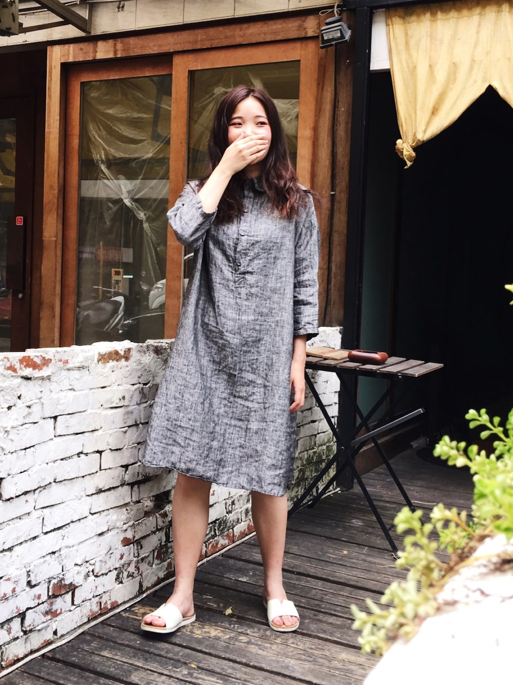 「my basic selectのアイテム（ワンピース/ドレス、グレー系）」を使った、許Karen さん（レディース・160cm）の夏コーディネートの1枚目の写真