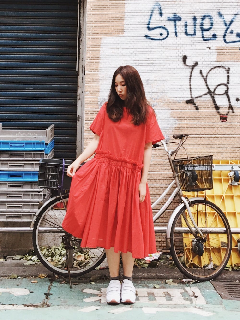「red」｜「my basic selectのアイテム（ワンピース/ドレス、レッド系）」を使った、許Karen さん（レディース・160cm）の夏コーディネートの1枚目の写真
