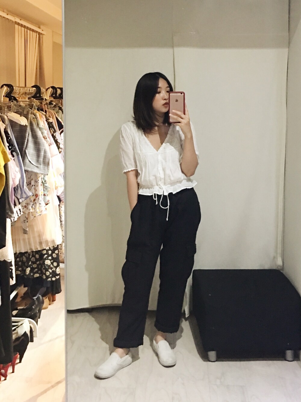 「UNIQLO、boyfriend style」｜「UNIQLOのアイテム（パンツ、ブラック系）」を使った、許Karen さん（レディース・160cm）の秋コーディネートの1枚目の写真
