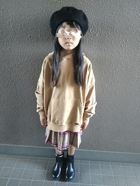 「2020秋チェッカーず」｜「アイテム（ハンチング/ベレー帽）」を使った、kikkiさん（キッズ・125cm）の秋コーディネート