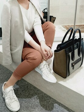 「CELINE」｜「アイテム（ノーカラージャケット）」を使った、しおそんさん（レディース・160cm）の春コーディネート