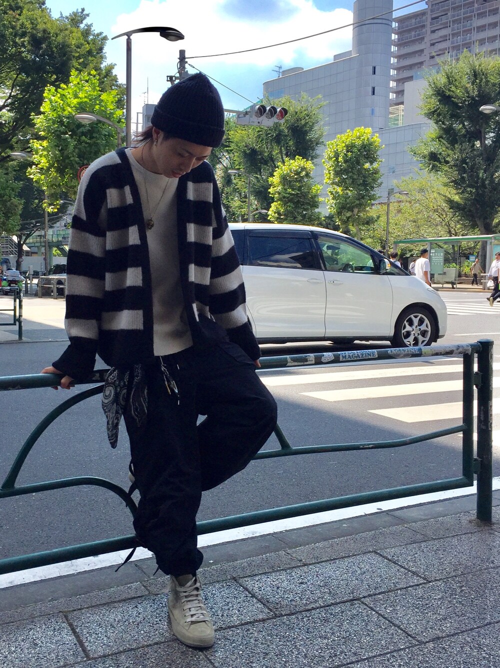 「FACCIES、AVALONE、NUMBER (N)INE、Azuma.、Ann Demeulemeester、ROYALFLASH、90’s」｜「Azuma.のアイテム（Tシャツ/カットソー、ホワイト系）」を使った、サトウ コウタさん（メンズ・179cm）の秋コーディネートの1枚目の写真