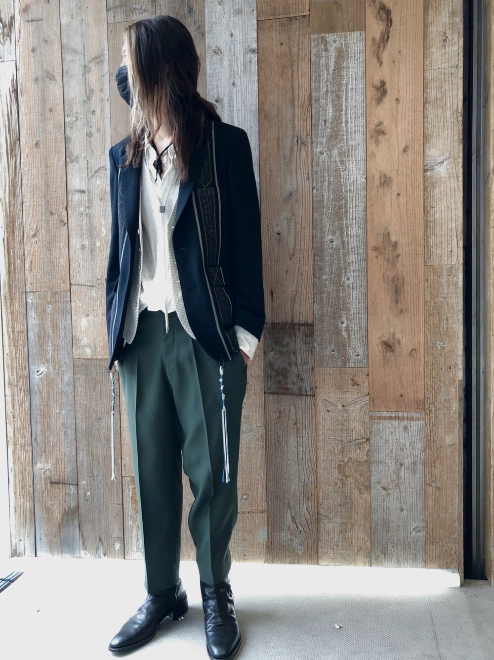 「シンプル、オトナカジュアル、革靴、黒、ブーツ、ootd、秋コーデ、スラックス、ジャケット、ROYAL FLASH」｜「Azuma.のアイテム（シャツ/ブラウス、ホワイト系）」を使った、サトウ コウタさん（メンズ・179cm）の秋コーディネートの1枚目の写真