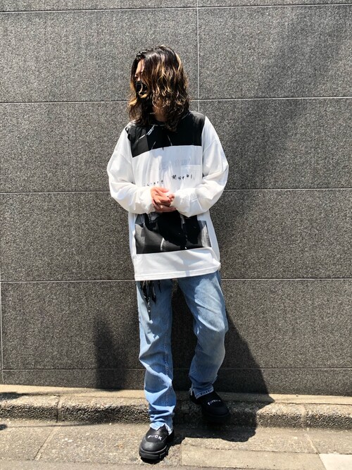 サトウ コウタ Royal Flash 代官山店 Takahiromiyashitathesoloist のtシャツ カットソーを使ったコーディネート Wear サトウ コウタ Royal Flash 代官山店 Takahiromiyashitathesoloist のtシャツ カットソーを使ったコーディネート Wear