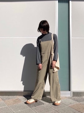 「POU DOU DOU（プードゥドゥ）のアイテム（サロペット/オーバーオール）」を使った、Yamashitaさん（レディース・160cm）の冬コーディネート