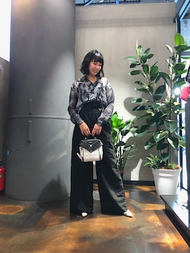 「デニムから始まったライフスタイルブランド」｜「アイテム（シューズ）」を使った、うまる🌈さん（レディース・166cm）の春コーディネート