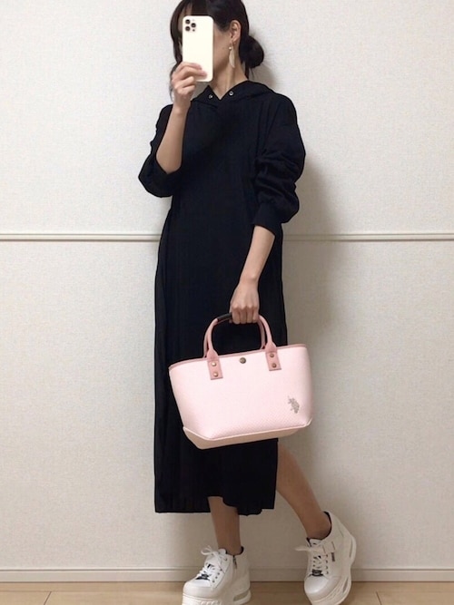 uniさんのコーディネート