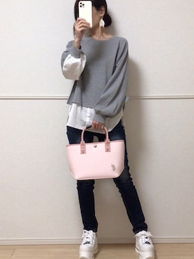 「socolla（ソコラ）のアイテム（トップス）」を使った、uniさん（レディース・161cm）の春コーディネート