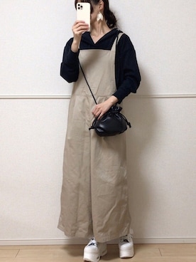 「sakishimatokyo（サキシマトーキョー）のアイテム（スウェット）」を使った、uniさん（レディース・161cm）の春コーディネート