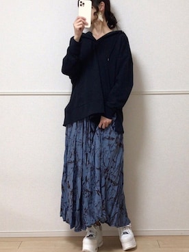 「sakishimatokyo（サキシマトーキョー）のアイテム（スウェット）」を使った、uniさん（レディース・161cm）の春コーディネート