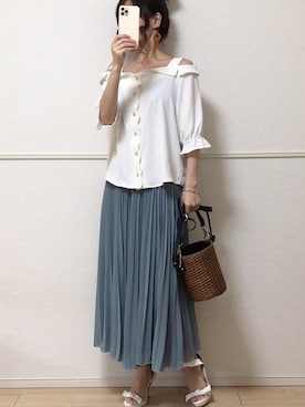 「amelier MAJESTIC LEGON（アメリエルマジェスティックレゴン）のアイテム」を使った、uniさん（レディース・161cm）の春コーディネート