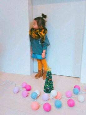 「Lee（リー）のアイテム（デニムスカート）」を使った、Rin-Renさん（キッズ・90cm）の冬コーディネート