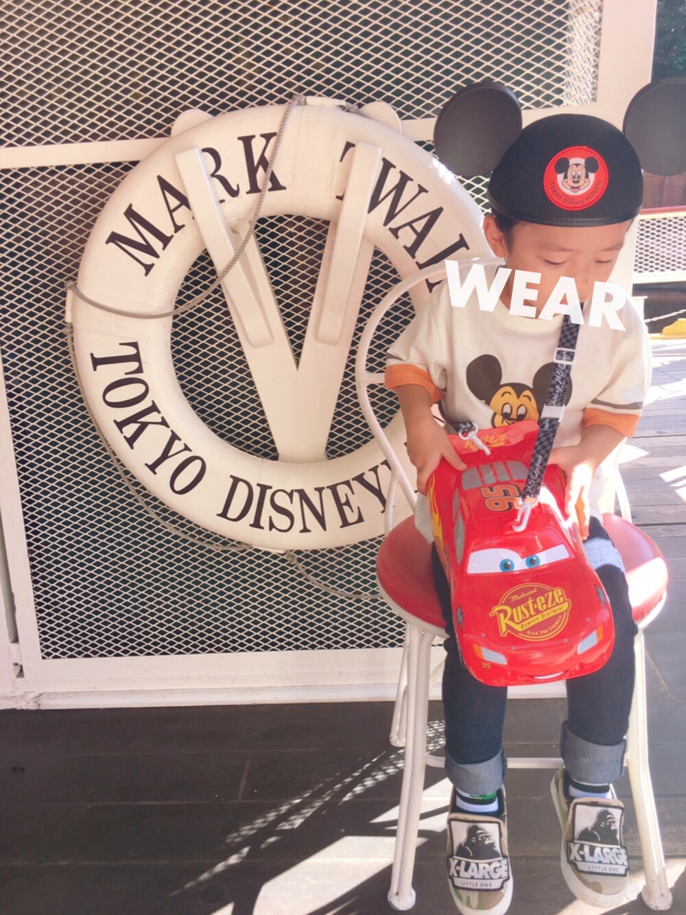 「wearhalloween2018、男の子、kids、キッズコーデ、4歳、ミッキー、ディズニー、ディズニーコーデ、disney、ディズニーランド」｜「Disneyのアイテム（帽子、ブラック系）」を使った、M e g さん（キッズ・100cm）の秋コーディネートの1枚目の写真