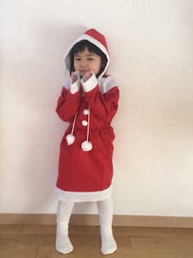 「サンタコスのアイテム（ワンピース/ドレス、レッド系）」を使った、niiiinaさん（キッズ・130cm）の冬コーディネート