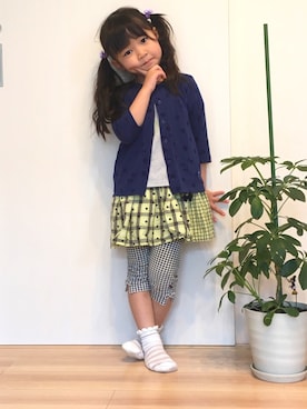 「KP（ケーピー）のアイテム（パンツ）」を使った、niiiinaさん（キッズ・100cm）の春コーディネート