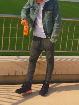 「Jordan」｜「アイテム（デニムジャケット）」を使った、けんとさんさん（メンズ・174cm）の春コーディネート