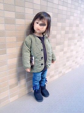 「ムートンブーツ」｜「アイテム（ノーカラージャケット）」を使った、 mei.さん（キッズ・80cm）の冬コーディネート