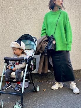 「レザースカート」｜「アイテム（チェスターコート）」を使った、GUCCIさん（レディース・167cm）の秋コーディネート