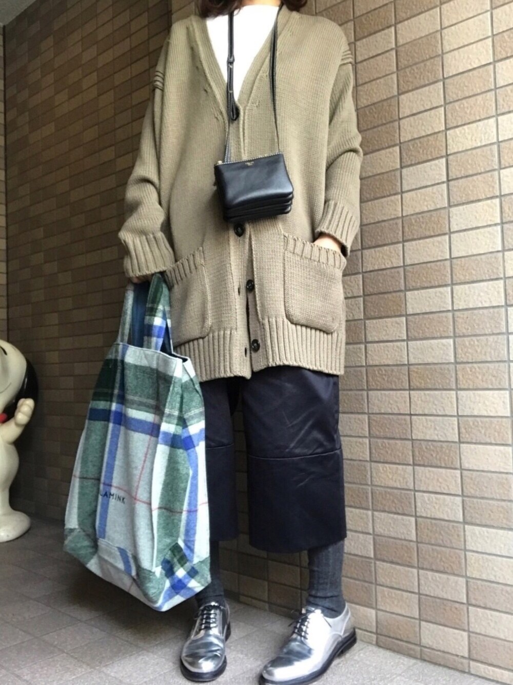 「復帰」｜「DrawerのDrawer フロッキープリントプルオーバー(ホワイト）（Tシャツ/カットソー、ホワイト系）」を使った、おにこ🍙さん（レディース・160cm）の秋コーディネートの1枚目の写真