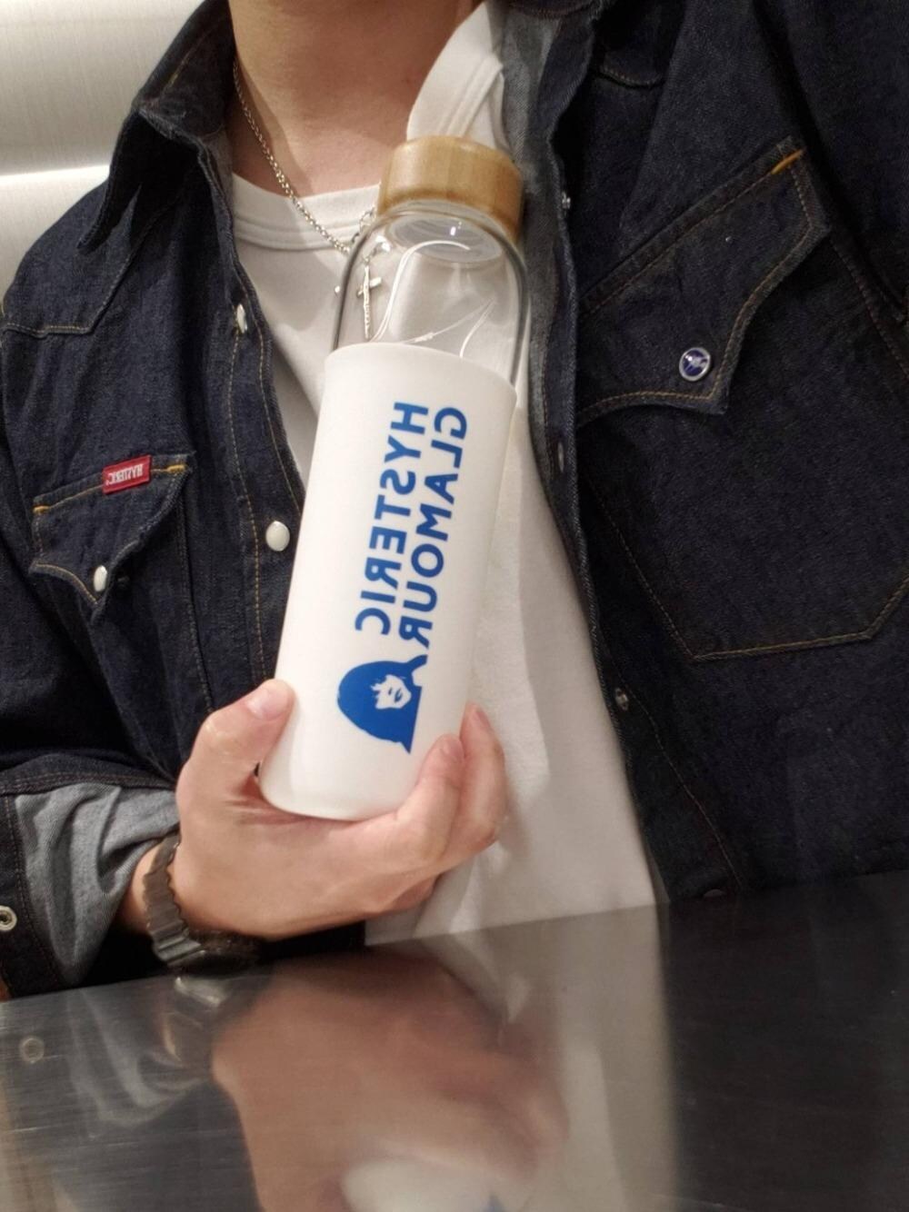 zaki(HYSTERIC GLAMOUR京都店)｜HYSTERIC GLAMOURの水筒を使った