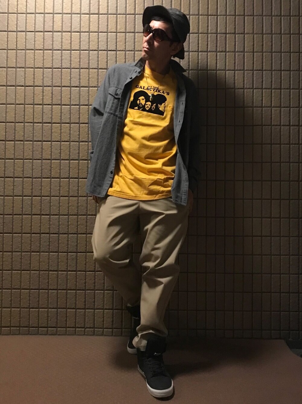 「ストリート、supreme、REDKAP、SUPRA、シェフパンツ、ハイカットスニーカー、イエロー、オープンカラーシャツ、黒スニーカー、ハット」｜「ケムケムお手本😎のアイテム（ブラジャー、イエロー系）」を使った、masashiさん（メンズ・176cm）の春コーディネートの1枚目の写真