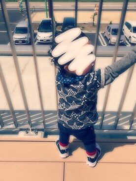 「BIT'Z（ビッツ）のアイテム（トップス）」を使った、もぐる。さん（キッズ・80cm）の春コーディネート