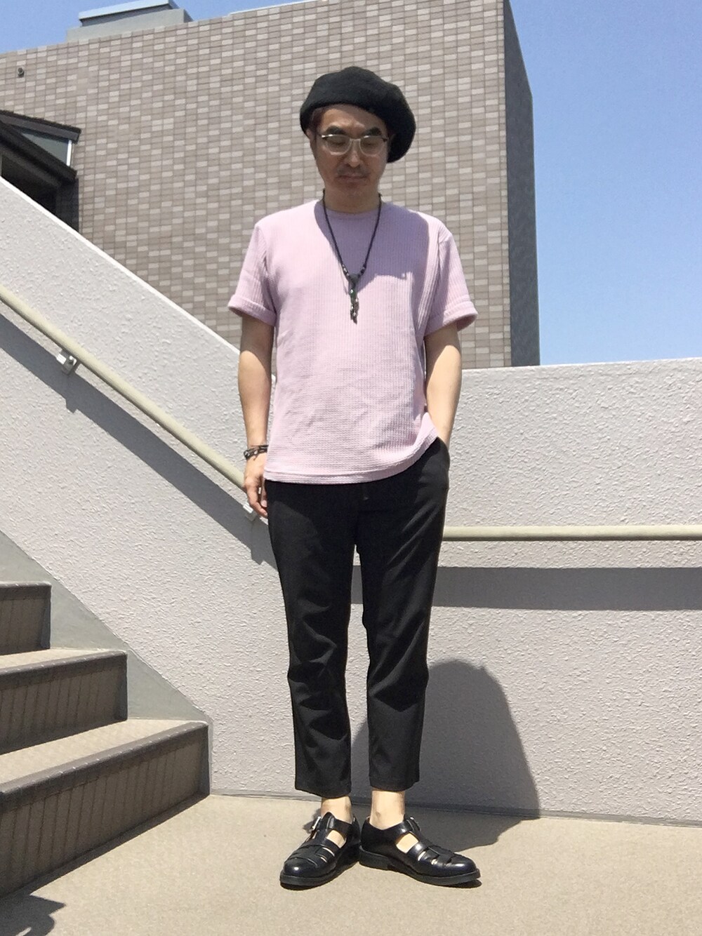 「ベレー帽、グルカサンダル、ベレー帽推奨委員会」｜「RAGEBLUEのストラップシューズ/725563（ドレスシューズ、ブラック系）」を使った、Taka＠TeamSixtiesさん（メンズ・169cm）の春コーディネートの1枚目の写真