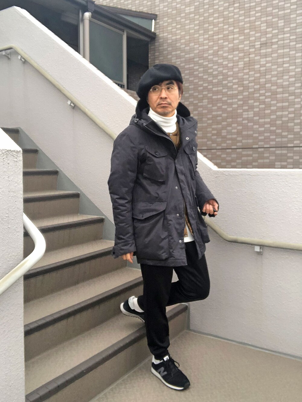「ベレー帽、ミリタリージャケット、インナーダウン」｜「TAIONの【TAION / タイオン】×CIAOPANICTYPYクルーネックダウンジャケット（ダウンジャケット/コート、ベージュ系）」を使った、Taka＠TeamSixtiesさん（メンズ・169cm）の冬コーディネートの1枚目の写真